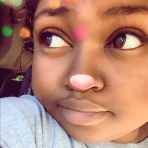 Meet your Posher, Mia